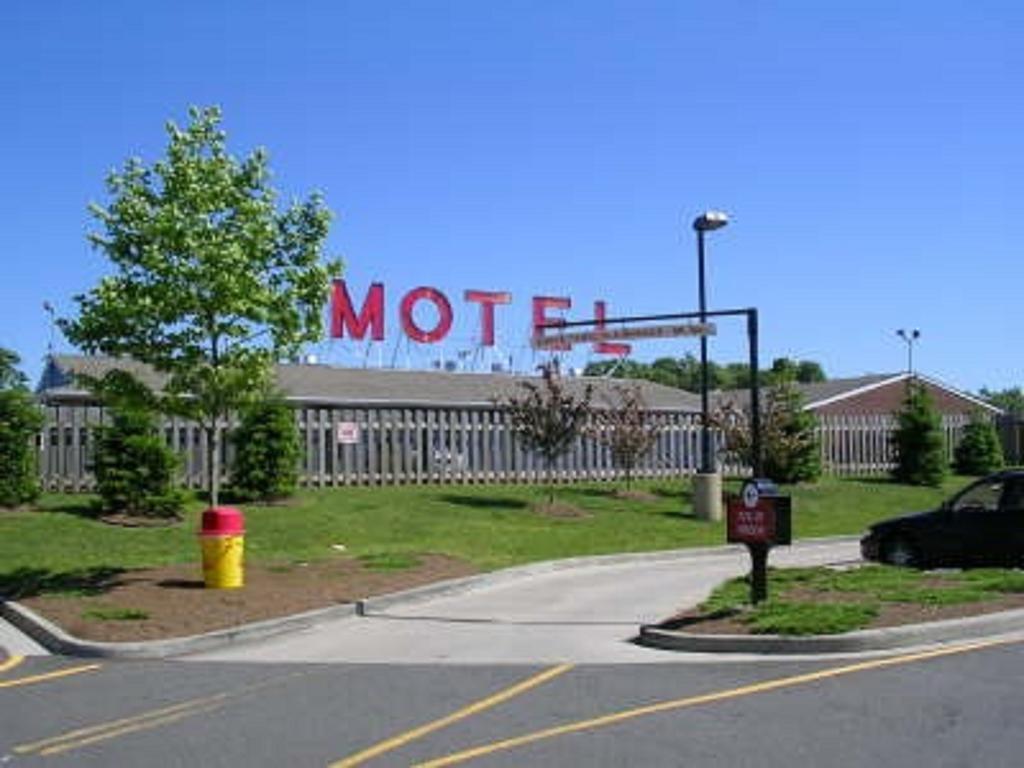 Mayflower Motel Milford Bagian luar foto